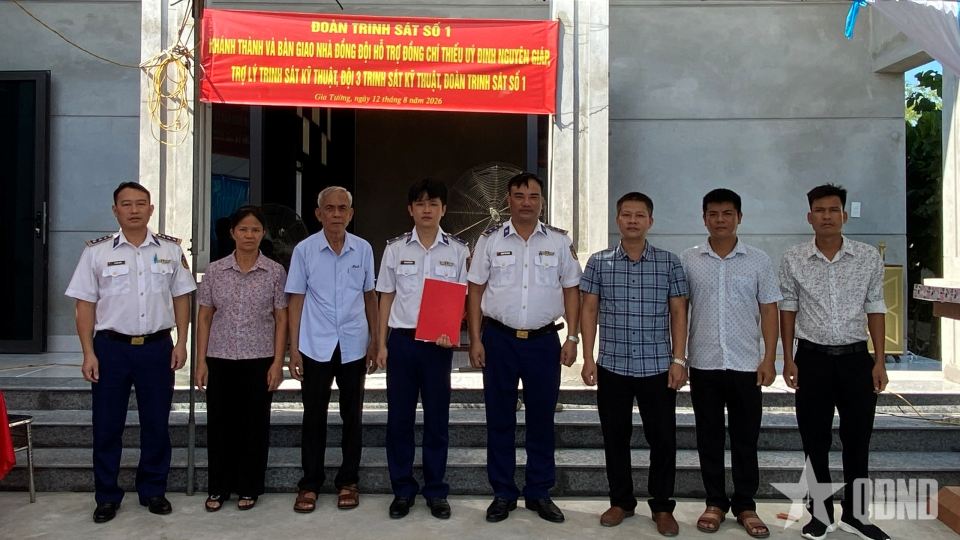 Đoàn Trinh sát số 1 bàn giao “Nhà đồng đội” tại Ninh Bình